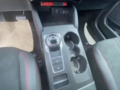 Photo 7 Ford Kuga 2.5 Duratec 180ch Hybrid FlexiFuel ST-Line X Powershift