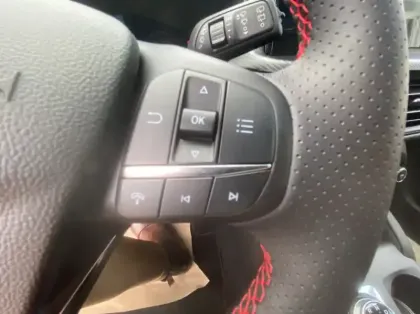 Photo 20 Ford Kuga 2.5 Duratec 180ch Hybrid FlexiFuel ST-Line X Powershift