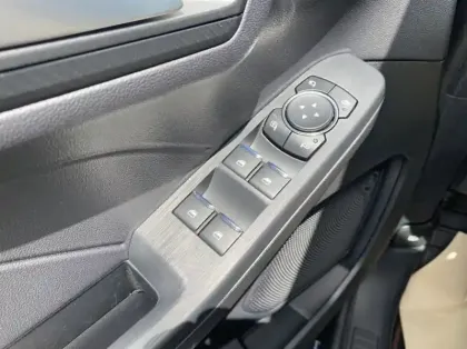 Photo 5 Ford Kuga 2.5 Duratec 180ch Hybrid FlexiFuel ST-Line X Powershift