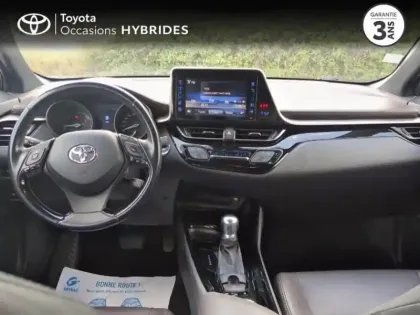 Photo 7 Toyota C-HR  122h Distinctive 2WD E-CVT
