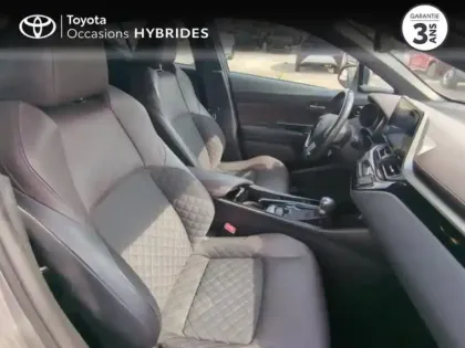 Photo 5 Toyota C-HR  122h Distinctive 2WD E-CVT