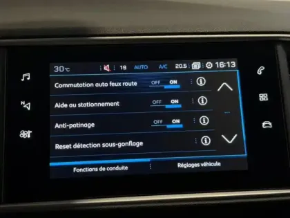 Photo 12 Peugeot 308  1.2 130 Tech Edition Carplay  Gps regulateur