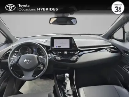 Photo 7 Toyota C-HR  1.8 Hybride 122ch Design Ultimate E-CVT