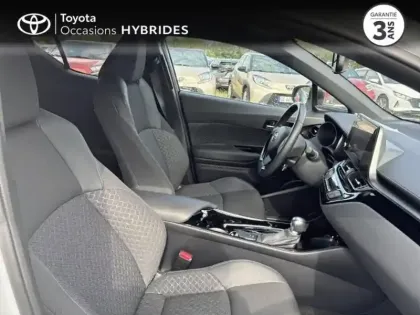Photo 5 Toyota C-HR  1.8 Hybride 122ch Design Ultimate E-CVT