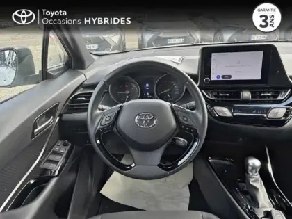 Photo 8 Toyota C-HR  1.8 Hybride 122ch Design Ultimate E-CVT
