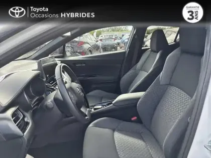 Photo 10 Toyota C-HR  1.8 Hybride 122ch Design Ultimate E-CVT