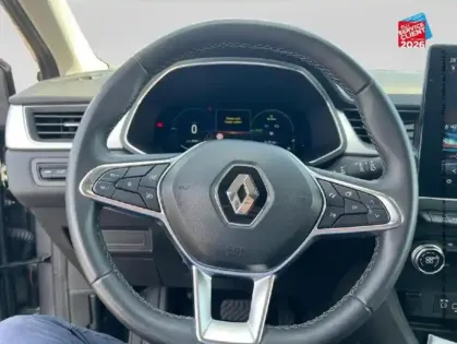 Photo 11 Renault Captur  1.6 E-Tech hybride rechargeable 160ch Techno