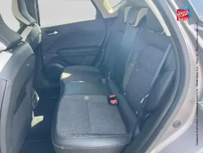 Photo 10 Renault Captur  1.6 E-Tech hybride rechargeable 160ch Techno