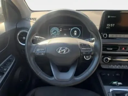 Photo 13 Hyundai Kona  1.0 T-GDi 120ch Hybrid 48V Intuitive