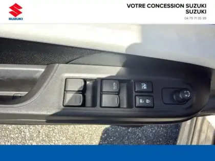 Photo 11 Suzuki Swift  1.2 Hybrid 83ch Privilège