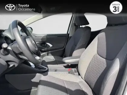 Photo 10 Toyota Yaris  116h Design 5p MY22