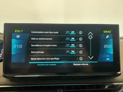 Photo 14 Peugeot 3008  HYBRID 225ch Roadtrip e-EAT8