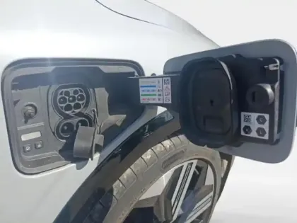 Photo 9 Renault Megane  E-Tech Electric EV60 220ch Iconic super charge