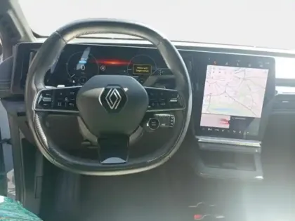 Photo 12 Renault Megane  E-Tech Electric EV60 220ch Iconic super charge