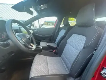 Photo 6 Renault Clio  1.6 E-Tech 140ch Limited -21