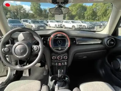 Photo 6 Mini Mini  Cooper 136ch  Edition Greenwich BVA7