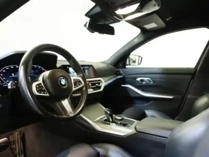Photo 5 BMW Serie 3 Série 3 Touring 330eA 292ch Edition Sport