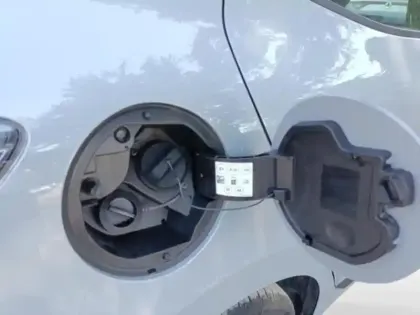 Photo 9 Renault Clio  1.0 Eco-G 100ch Evolution - 24