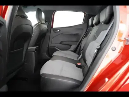 Photo 14 Renault Clio  1.6 E-Tech 145ch full hybrid Techno - 24