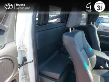 Photo 6 Toyota Hilux  2.8 D-4D 204ch X-Tra Cabine Invincible 4WD BVA MY25