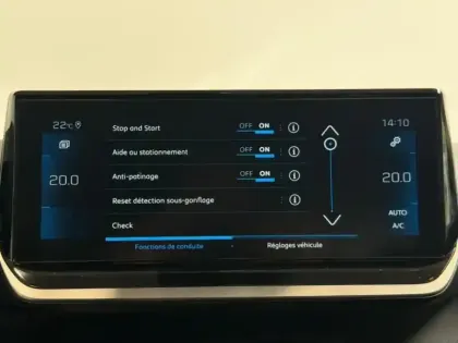 Photo 14 Peugeot 208  1.2 100 Allure Carplay GPS