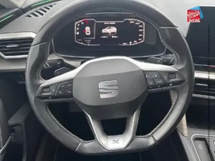 Photo 11 Seat Leon  eHybrid 204ch Xcellence DSG6 GPS Camera