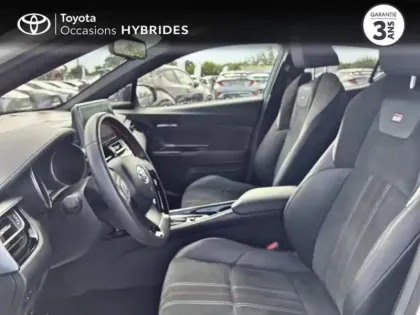 Photo 10 Toyota C-HR  122h GR-Sport 2WD E-CVT MY22