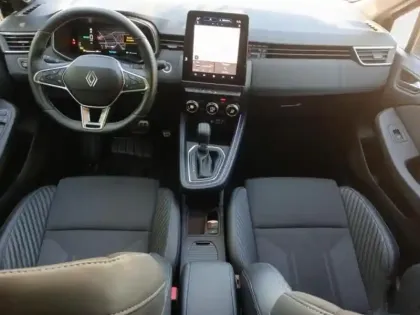 Photo 12 Renault Clio  1.6 E-Tech 145ch full hybrid esprit Alpine - 25