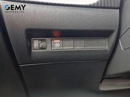 Photo 19 Peugeot 208  Electrique 50 kWh 136ch