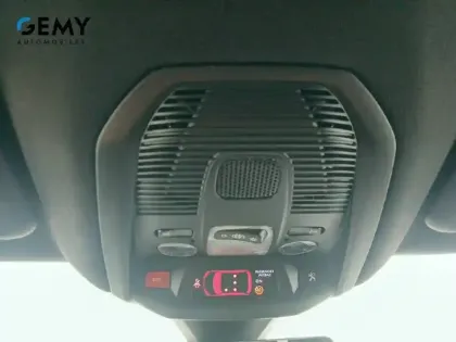 Photo 16 Peugeot 3008  Hybrid 225 e-EAT8
