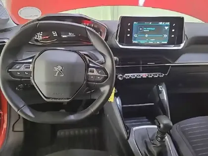 Photo 28 Peugeot 208  PureTech 100 S&S BVM6