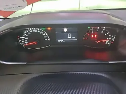 Photo 30 Peugeot 208  PureTech 100 S&S BVM6