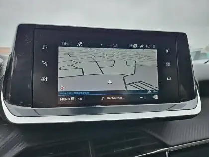 Photo 17 Peugeot 208  PureTech 100 S&S BVM6