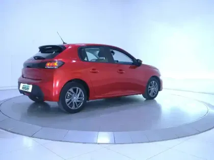 Photo 25 Peugeot 208  PureTech 100 S&S BVM6