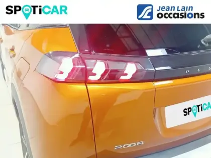 Photo 16 Peugeot 2008  PureTech 130 S&S BVM6
