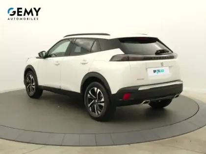Photo 6 Peugeot 2008  PureTech 130 S&S EAT8