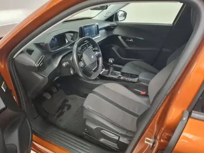 Photo 10 Peugeot 2008  BlueHDi 110 S&S BVM6