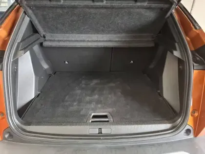 Photo 8 Peugeot 2008  BlueHDi 110 S&S BVM6