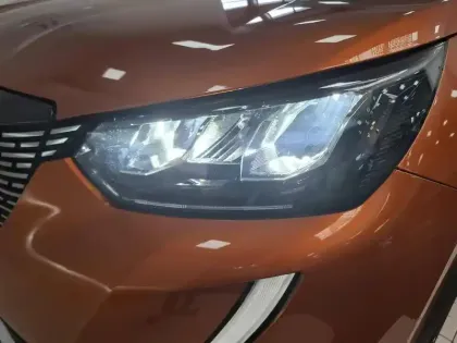 Photo 35 Peugeot 2008  BlueHDi 110 S&S BVM6