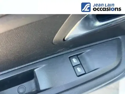 Photo 18 Peugeot 208  PureTech 75 S&S BVM5