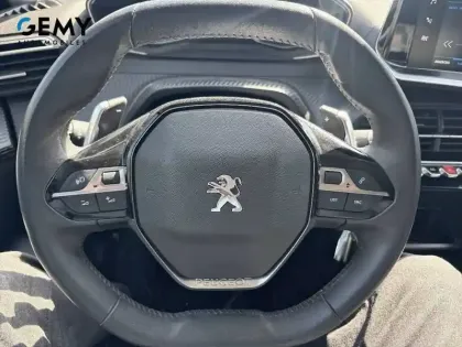Photo 18 Peugeot 208  PureTech 100 S&S BVM6