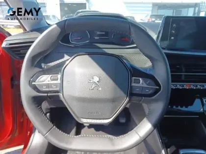 Photo 12 Peugeot 208  PureTech 100 S&S BVM6