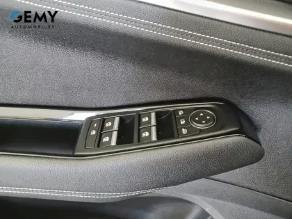 Photo 41 Renault Austral  E-Tech full hybrid 200 GSR2
