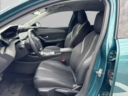 Photo 10 Peugeot 308  SW BlueHDi 130ch S&S EAT8