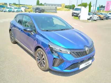 Photo 6 Renault Clio  E-Tech full hybrid 145 ch GSR2