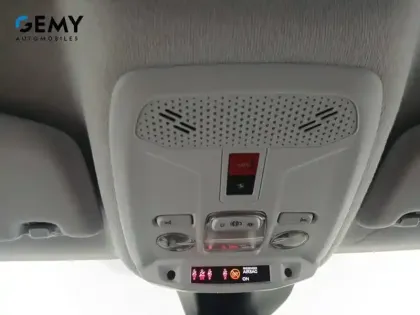 Photo 16 Peugeot 208  PureTech 100 S&S BVM6
