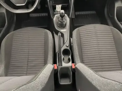 Photo 56 Peugeot 208  PureTech 100 S&S BVM6
