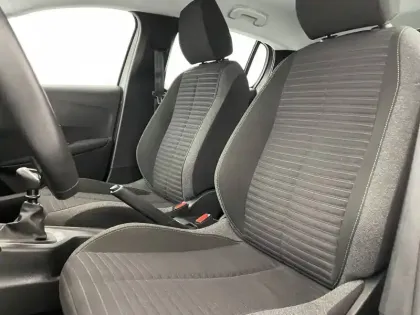 Photo 45 Peugeot 208  PureTech 100 S&S BVM6