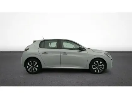 Photo 41 Peugeot 208  PureTech 100 S&S BVM6