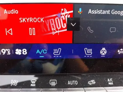 Photo 39 Renault Symbioz  E-Tech full hybrid 145